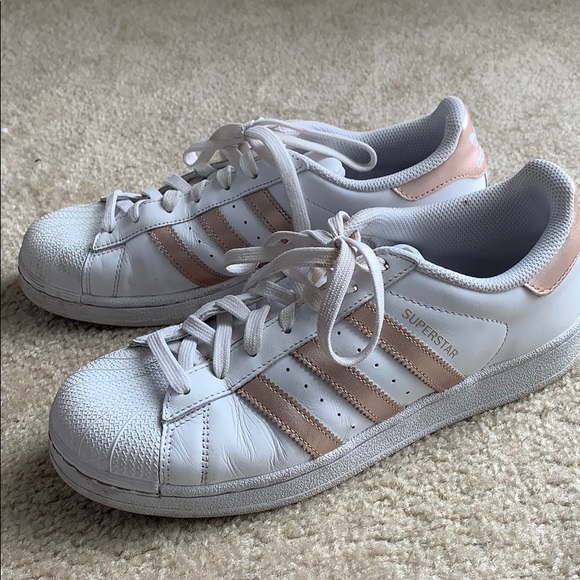 Adidas Women's Sleek Footwear White/Hazy Rose-Gold Metallic - FY6679